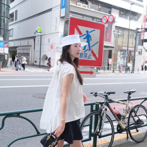 Alternative view of #74. Back Bow Air Blouse (White)