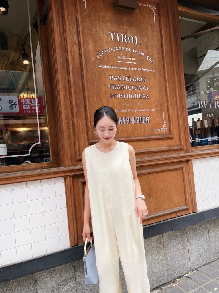 #76 Goodbye Holiday Jumpsuit ( Pearly Cream)