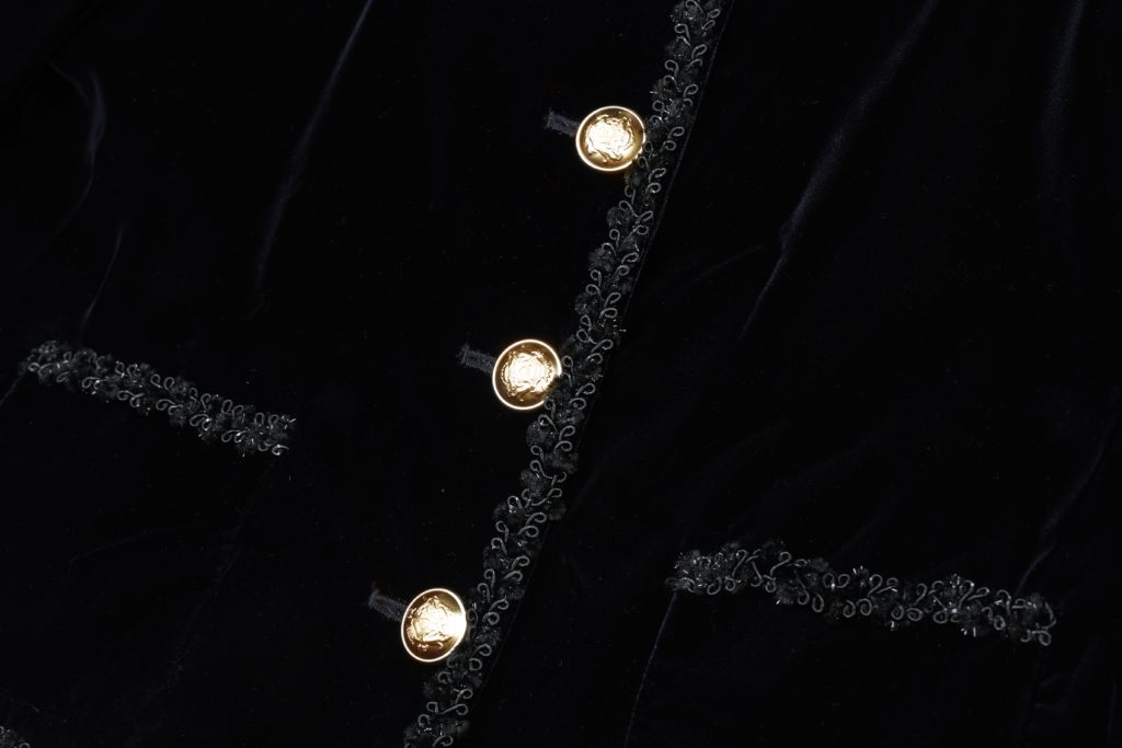 #80 The New Agehara Velvet Jacket (Black)