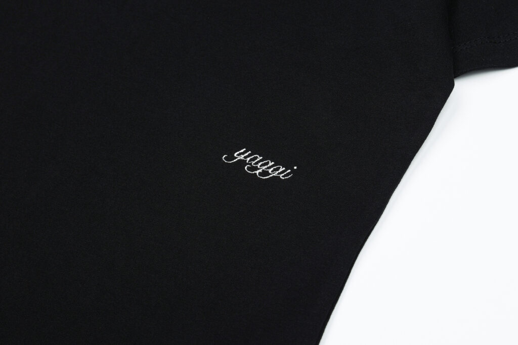 #95.1 90s Slim Fit Yaggi T-Shirt (Black)