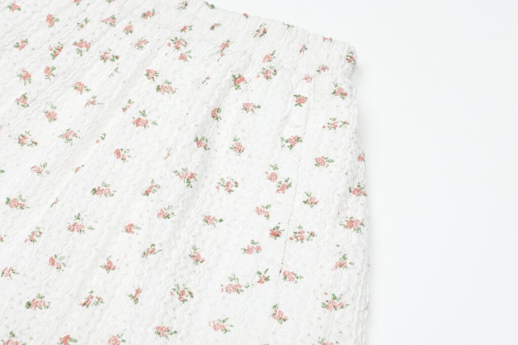 #94.2 Lace Trim Floral Shorts