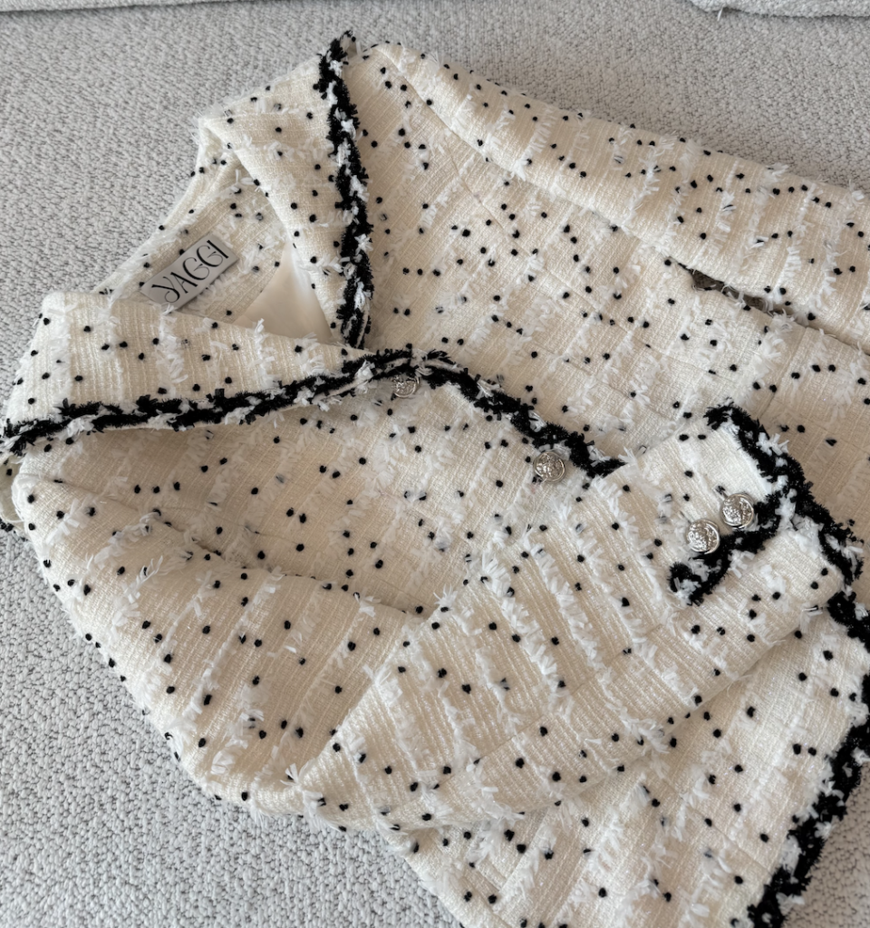 #98.1 Chelsea B/W Sailor Tweed Jacket (Cream)