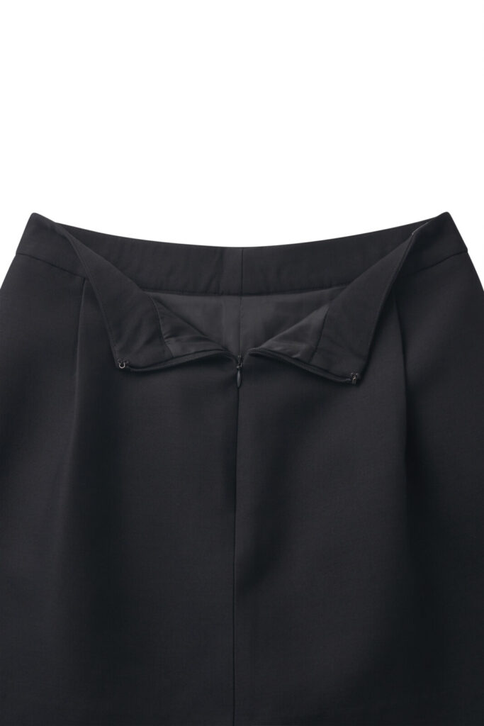 #148.2 Wool Silk Tailored Skirt (Black)